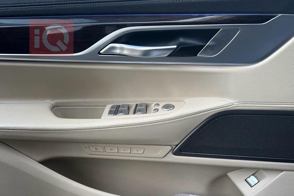 بي ام دبليو الفئة 7